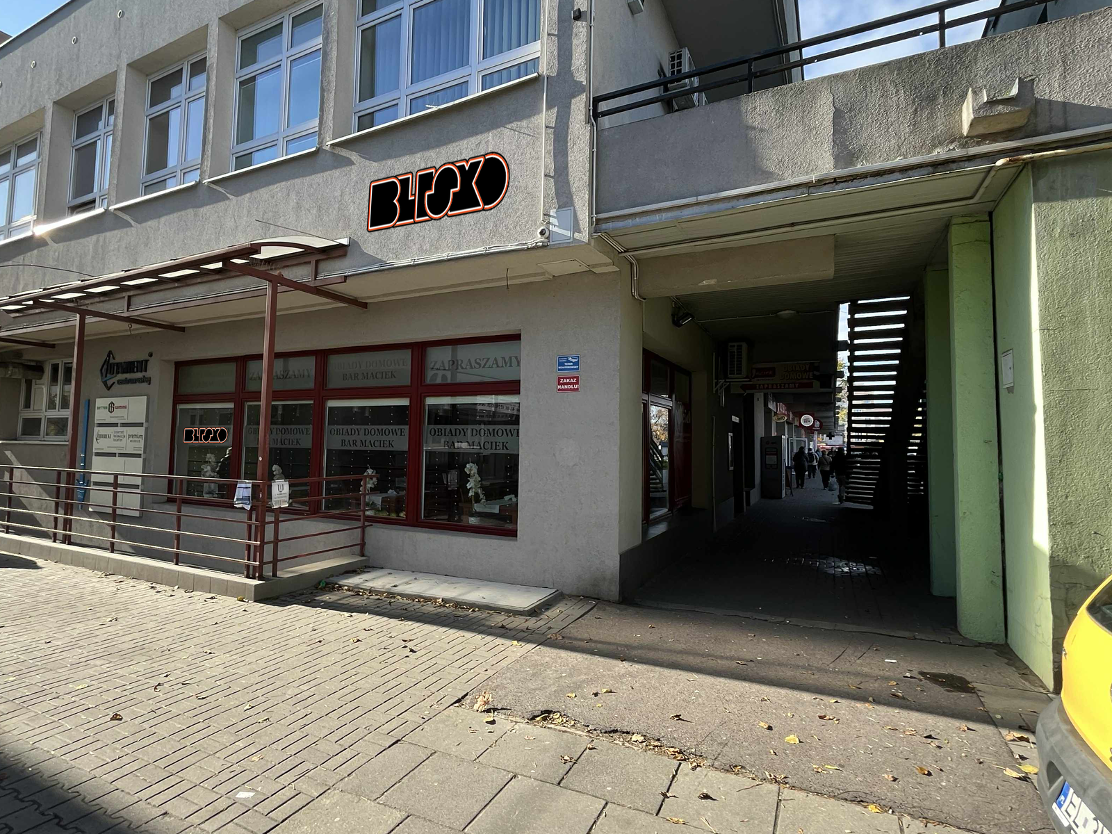 Blisko z zewnątrz